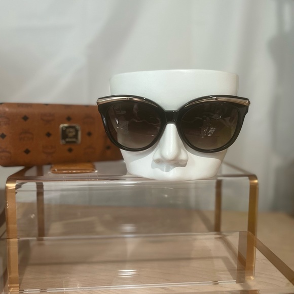 MCM 55mm new Cat Eye Sunglasses Black with silver 🕶 - Picture 1 of 6
